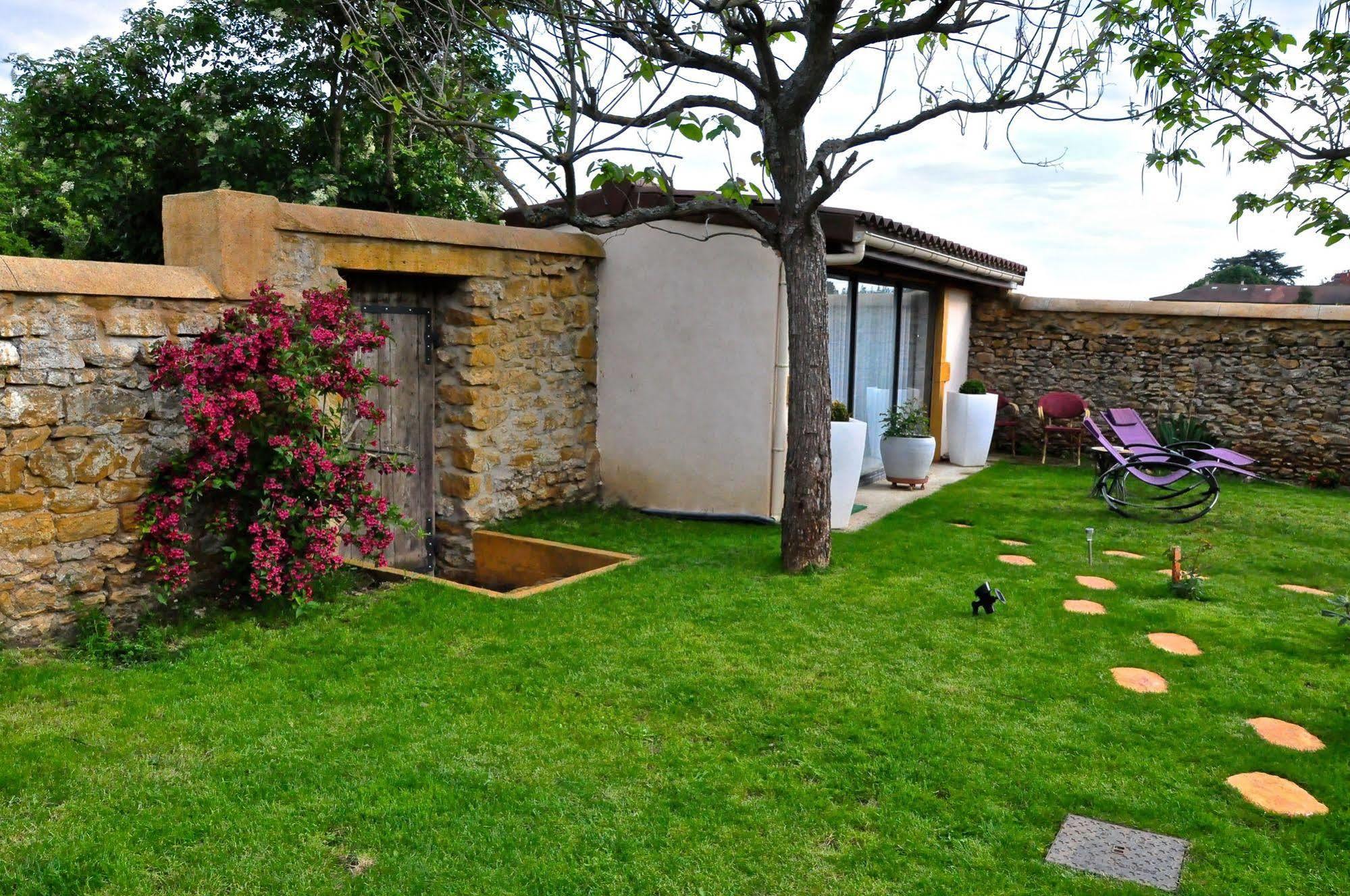 Le Clos Du Cher En Beaujolais Saint-Germain-Nuelles Exterior photo